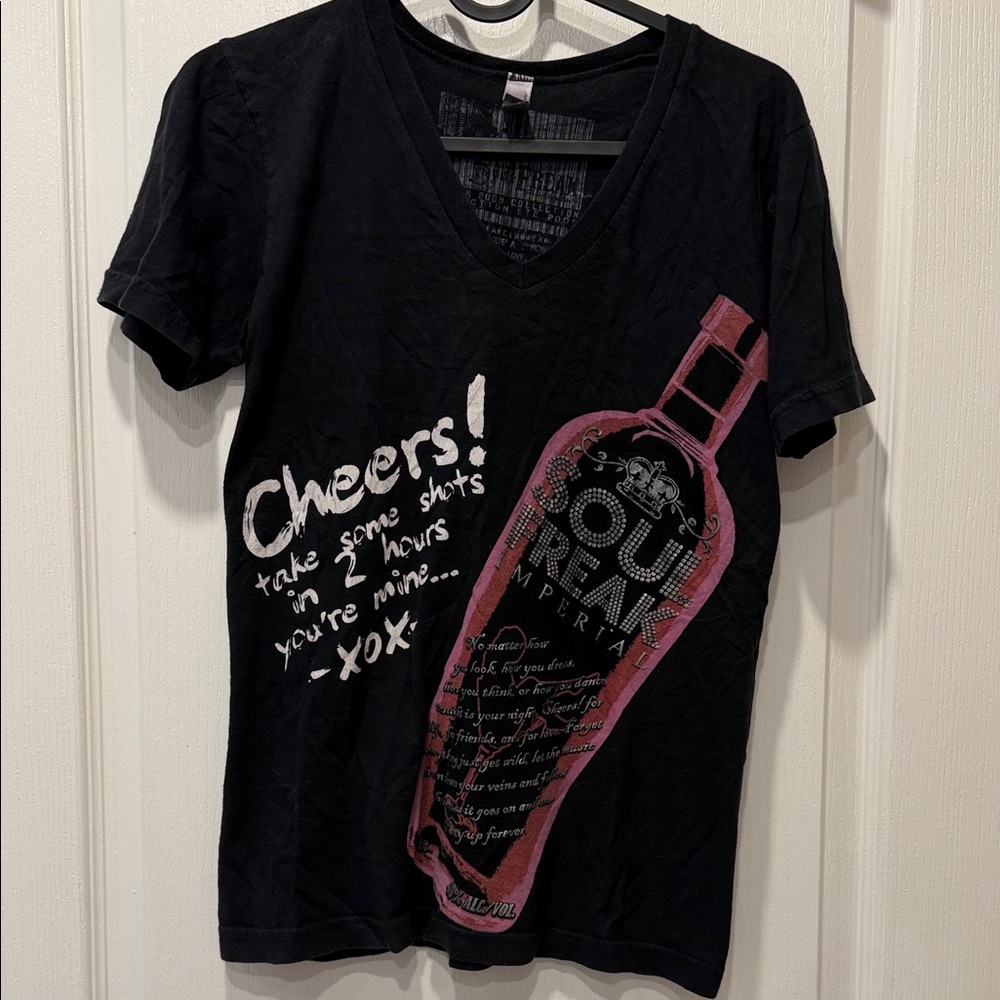 American Apparel Black Graphic V-Neck T-Shirt